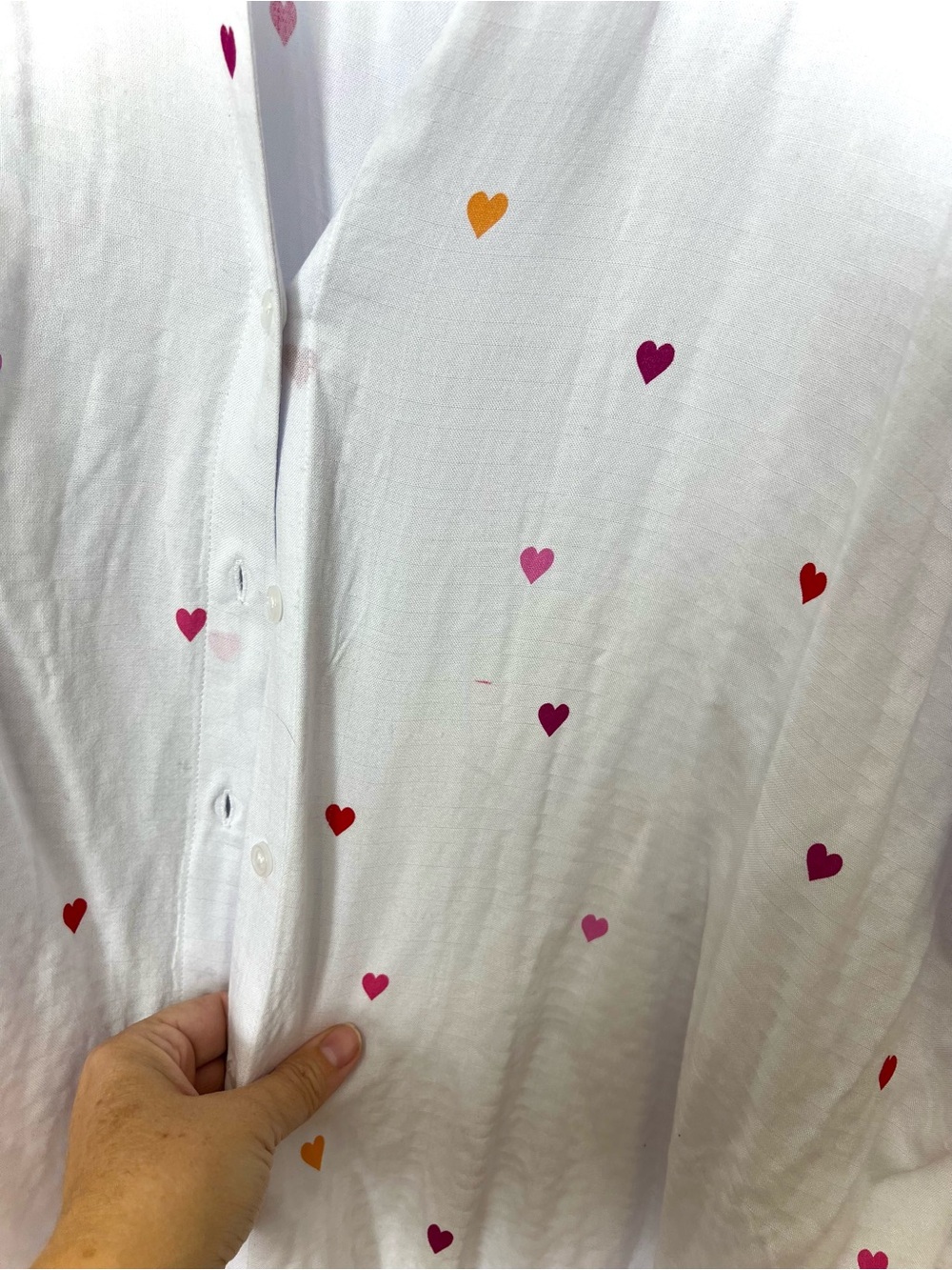 Heart print flowy button down 2X - Picture 4 of 4